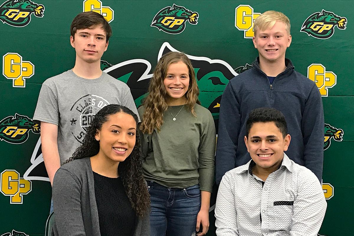 Five Illinois State Scholar Recipient Students